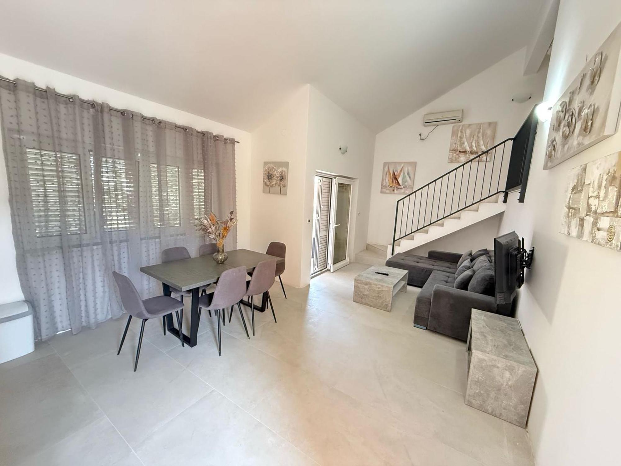 Apartments Andela เพทรอซาเน ภายนอก รูปภาพ